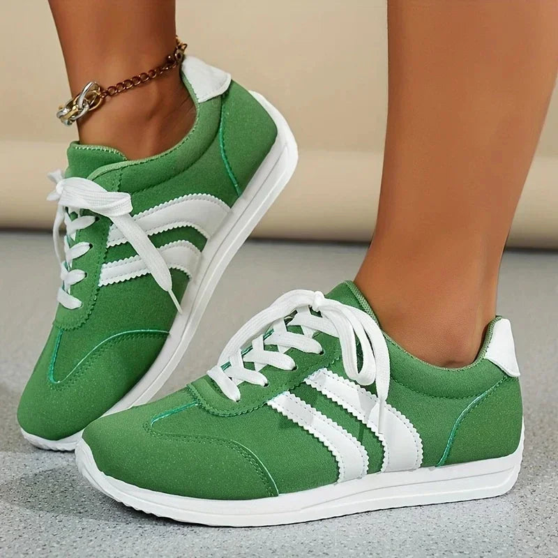 2025 Spring New Women Sneakers Comfortable Outdoor Fashion Versatile Flat Casual Sneakers Lace Up Women Sports Shoes Plus Size