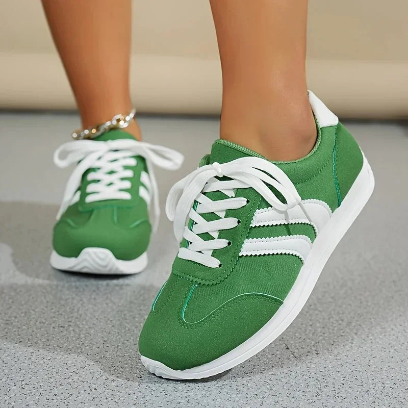 2025 Spring New Women Sneakers Comfortable Outdoor Fashion Versatile Flat Casual Sneakers Lace Up Women Sports Shoes Plus Size