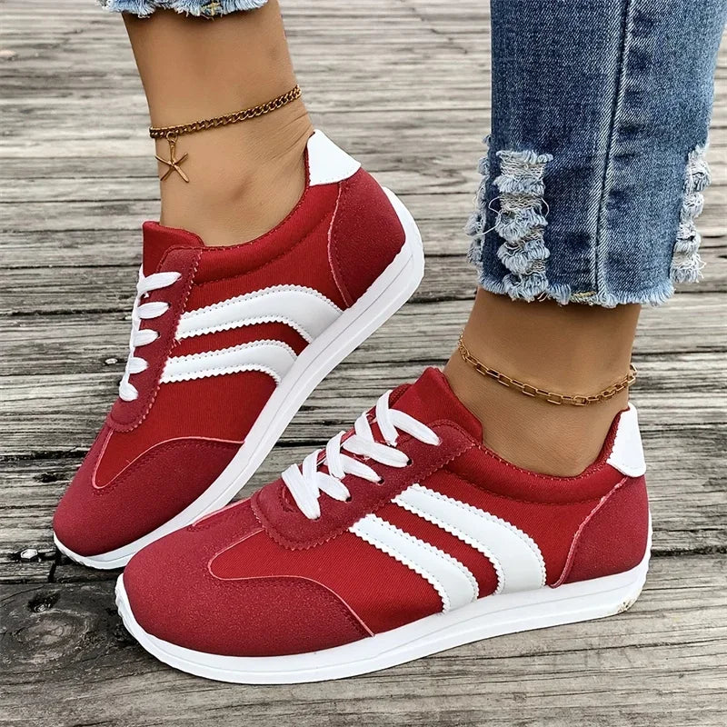 2025 Spring New Women Sneakers Comfortable Outdoor Fashion Versatile Flat Casual Sneakers Lace Up Women Sports Shoes Plus Size