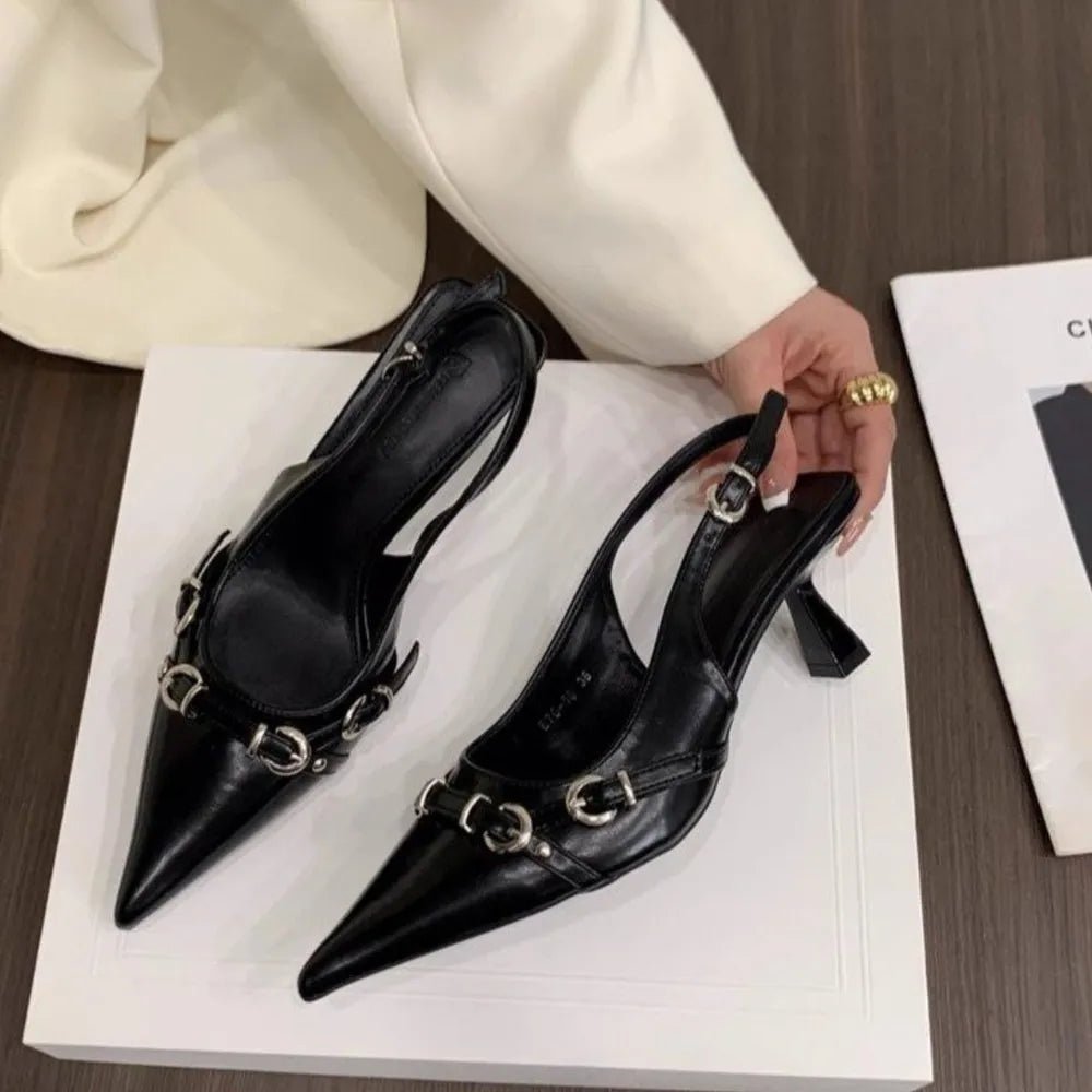 Spring and summer new one - piece buckle with toe cap sandals rear empty single shoes - Real fashion